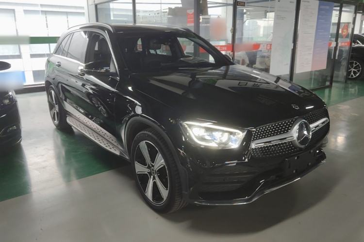 Used Mercedes-Benz GLC 2021 GLC 300 L 4MATIC Luxury Model Front Right 45 Deg
