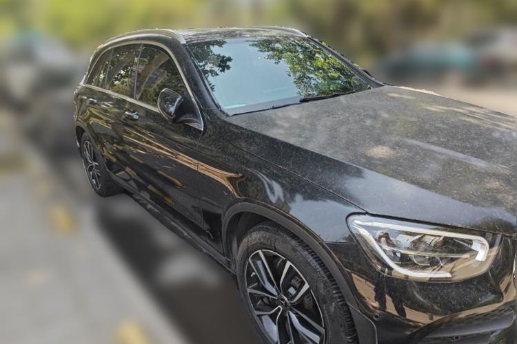 Used Mercedes-Benz GLC 2021 GLC 260 L 4MATIC Luxury Model Front Right 45 Deg