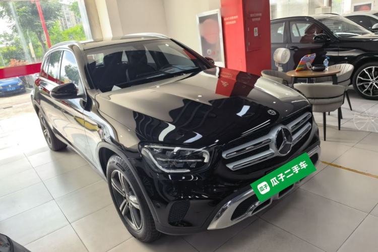 Used Mercedes-Benz GLC 2021 GLC 260 L 4MATIC Dynamic Edition Front Right 45 Deg