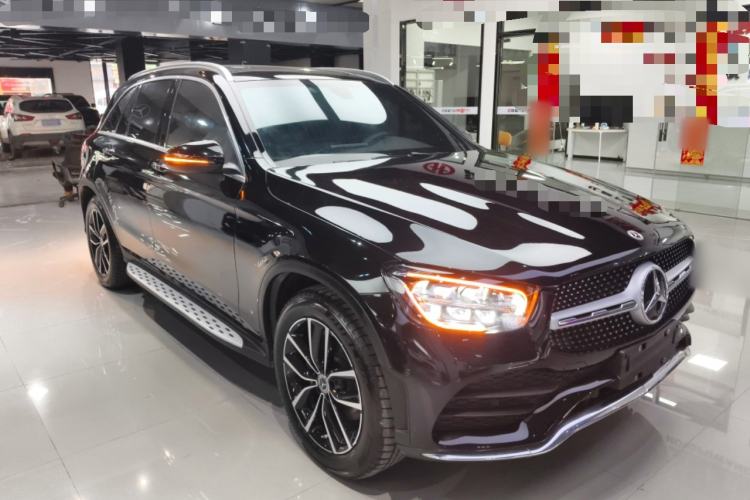 Used Mercedes-Benz GLC 2021 GLC 260 L 4MATIC Luxury Model Front Right 45 Deg