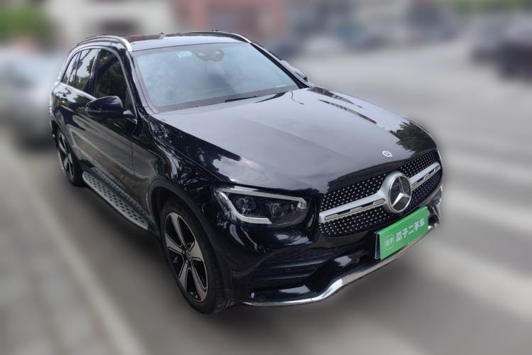 Used Mercedes-Benz GLC 2021 GLC 300 L 4MATIC Luxury Model Front Right 45 Deg