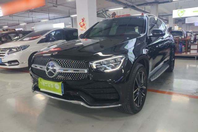 Ojetý Mercedes-Benz GLC 2021 GLC 300 L 4MATIC Dynamic Model
