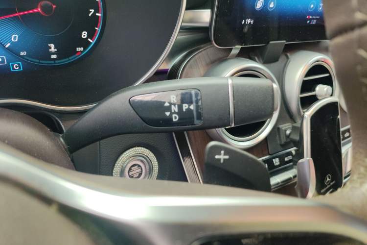 Used Mercedes-Benz GLC 2021 GLC 300 L 4MATIC Dynamic Model Gear Lever