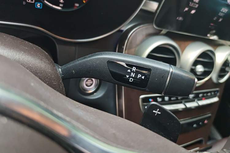 Used Mercedes-Benz GLC 2021 GLC 300 L 4MATIC Dynamic Model Gear Lever