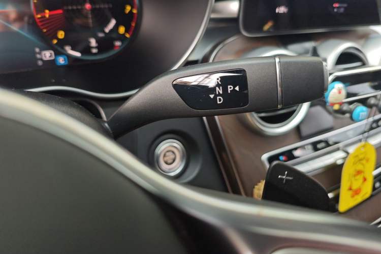 Used Mercedes-Benz GLC 2021 GLC 260 L 4MATIC Luxury Model Gear Lever