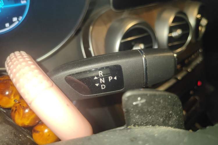 Used Mercedes-Benz GLC 2021 GLC 300 L 4MATIC Dynamic Model Gear Lever