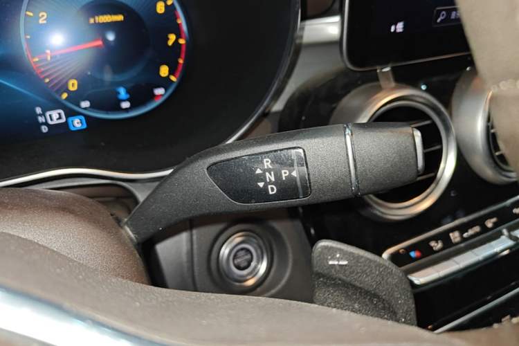 Used Mercedes-Benz GLC 2021 GLC 260 L 4MATIC Dynamic Edition Gear Lever