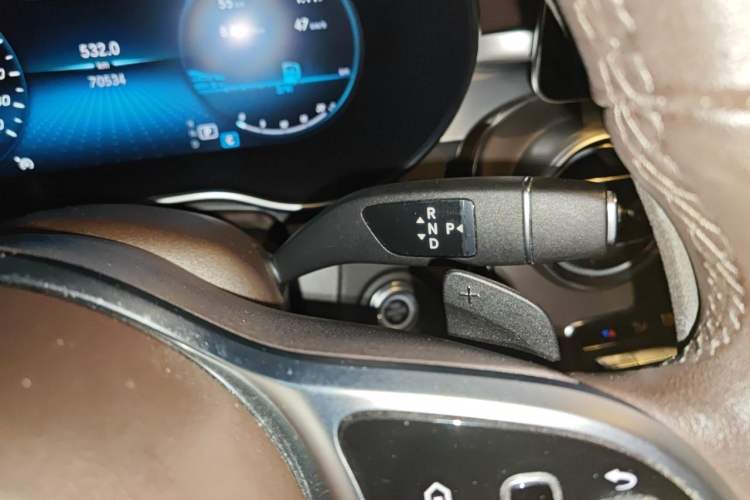 Used Mercedes-Benz GLC 2021 GLC 260 L 4MATIC Luxury Model Gear Lever