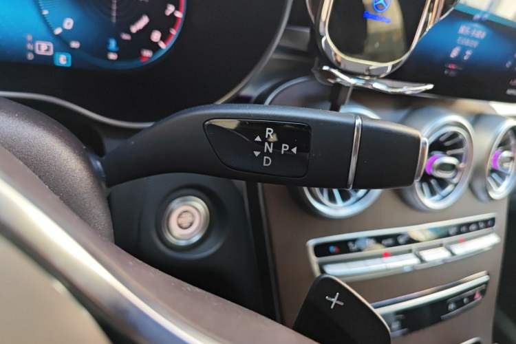 Used Mercedes-Benz GLC 2021 GLC 300 L 4MATIC Dynamic Model Gear Lever