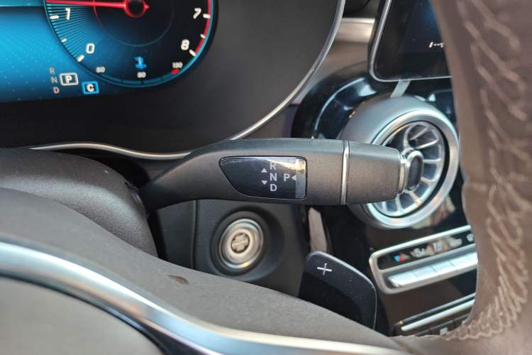 Used Mercedes-Benz GLC 2021 GLC 260 L 4MATIC Dynamic Edition Gear Lever