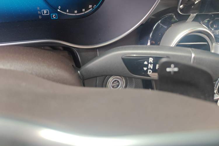 Used Mercedes-Benz GLC 2021 GLC 260 L 4MATIC Dynamic Edition Gear Lever