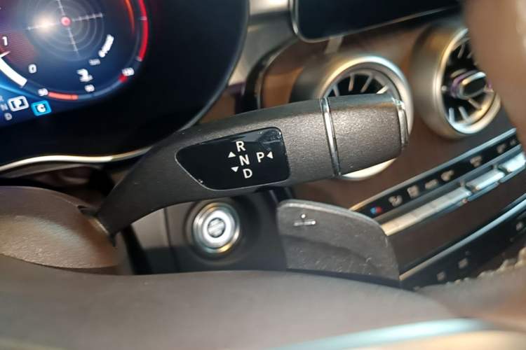 Used Mercedes-Benz GLC 2021 GLC 300 L 4MATIC Dynamic Model Gear Lever