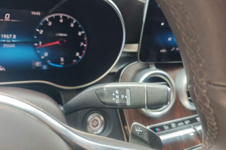 Used Mercedes-Benz GLC 2021 GLC 300 L 4MATIC Dynamic Model Gear Lever