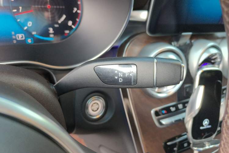 Used Mercedes-Benz GLC 2021 GLC 260 L 4MATIC Luxury Model Gear Lever