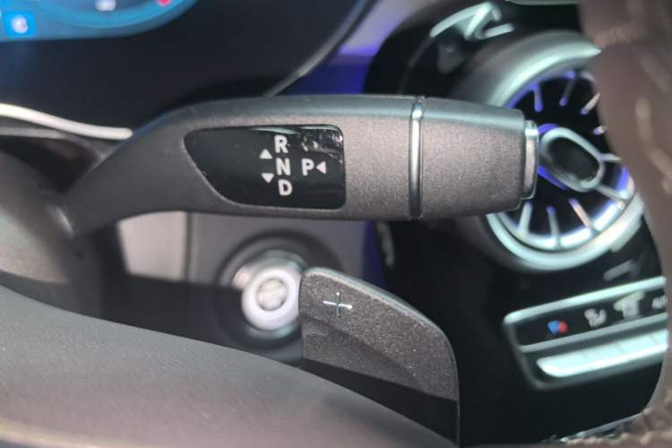 Used Mercedes-Benz GLC 2021 GLC 260 L 4MATIC Dynamic Edition Gear Lever