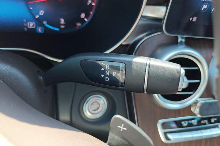 Used Mercedes-Benz GLC 2021 GLC 300 L 4MATIC Dynamic Model Gear Lever