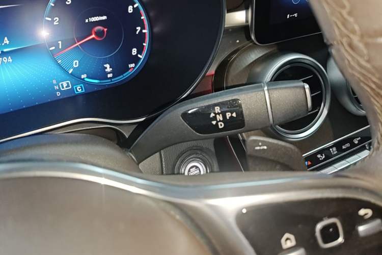 Used Mercedes-Benz GLC 2021 GLC 260 L 4MATIC Luxury Model Gear Lever