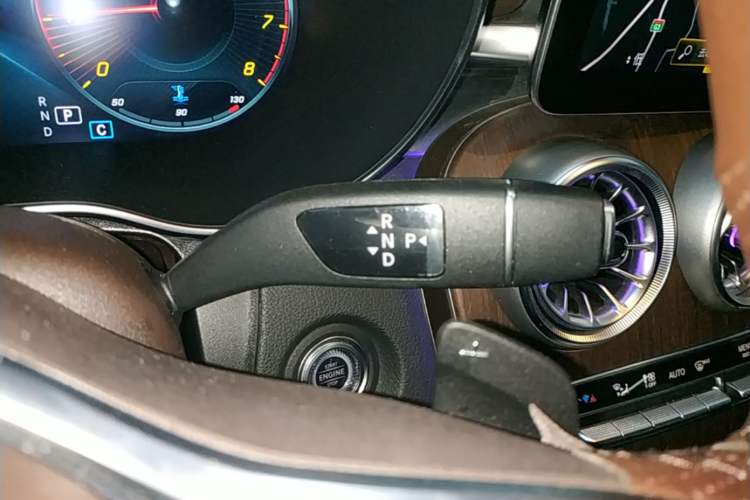 Used Mercedes-Benz GLC 2021 GLC 300 L 4MATIC Dynamic Model Gear Lever