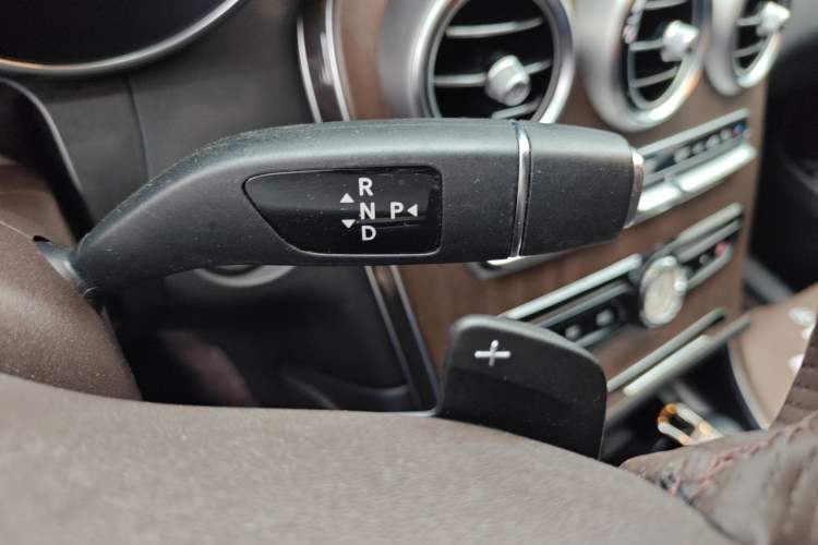 Used Mercedes-Benz GLC 2021 GLC 260 L 4MATIC Luxury Model Gear Lever