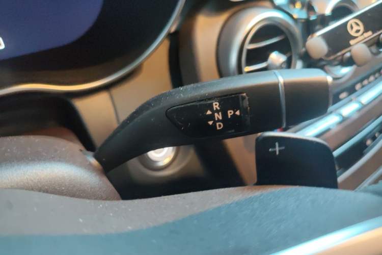 Used Mercedes-Benz GLC 2021 GLC 260 L 4MATIC Dynamic Edition Gear Lever