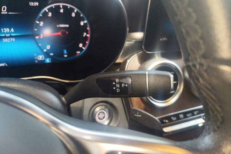Used Mercedes-Benz GLC 2021 GLC 300 L 4MATIC Dynamic Model Gear Lever
