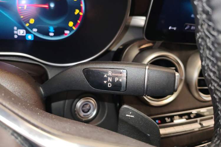 Used Mercedes-Benz GLC 2021 GLC 260 L 4MATIC Dynamic Edition Gear Lever