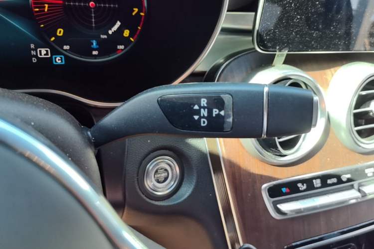 Used Mercedes-Benz GLC 2021 GLC 300 L 4MATIC Dynamic Model Gear Lever