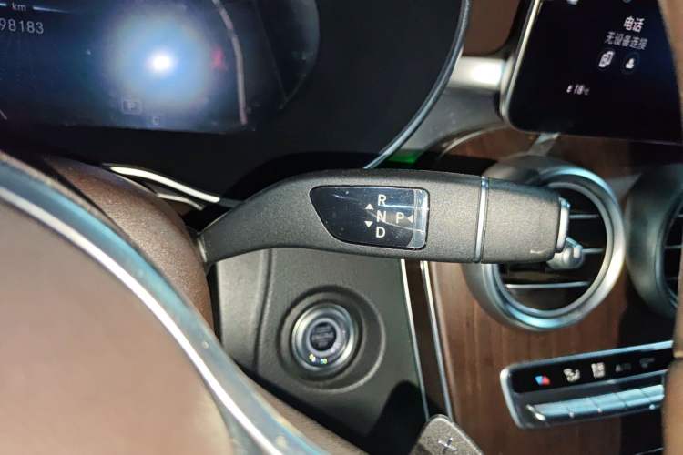 Used Mercedes-Benz GLC 2021 GLC 300 L 4MATIC Dynamic Model Gear Lever