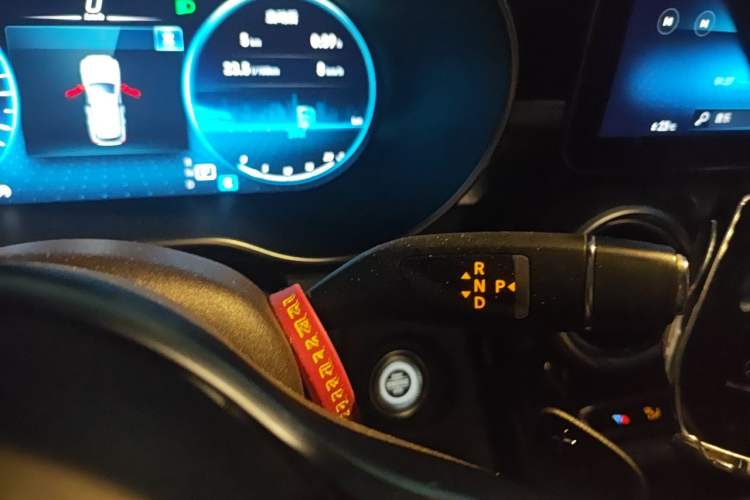 Used Mercedes-Benz GLC 2021 GLC 260 L 4MATIC Dynamic Edition Gear Lever