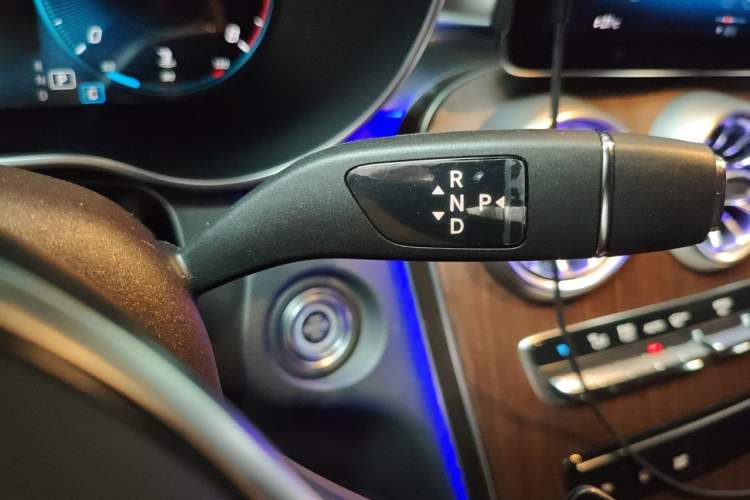 Used Mercedes-Benz GLC 2021 GLC 300 L 4MATIC Dynamic Model Gear Lever