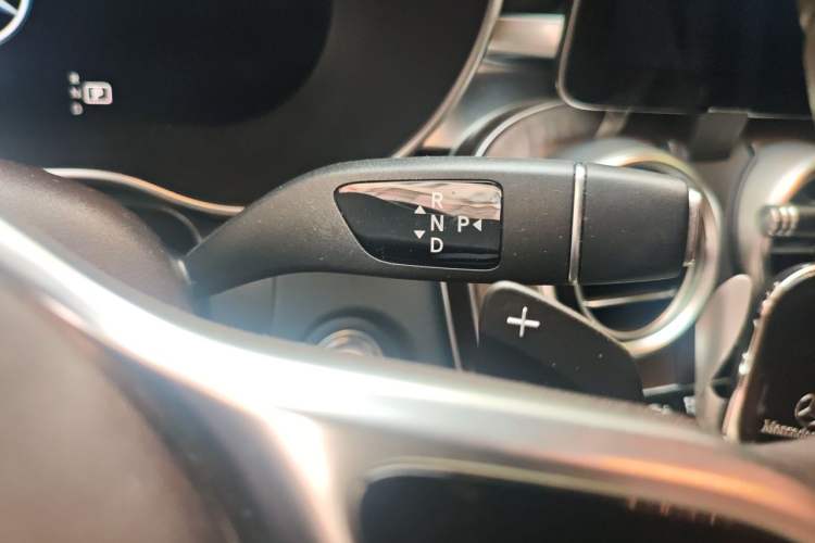 Used Mercedes-Benz GLC 2021 GLC 260 L 4MATIC Luxury Model Gear Lever