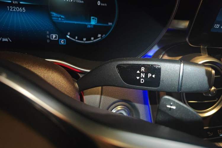 Used Mercedes-Benz GLC 2021 GLC 300 L 4MATIC Luxury Model Gear Lever