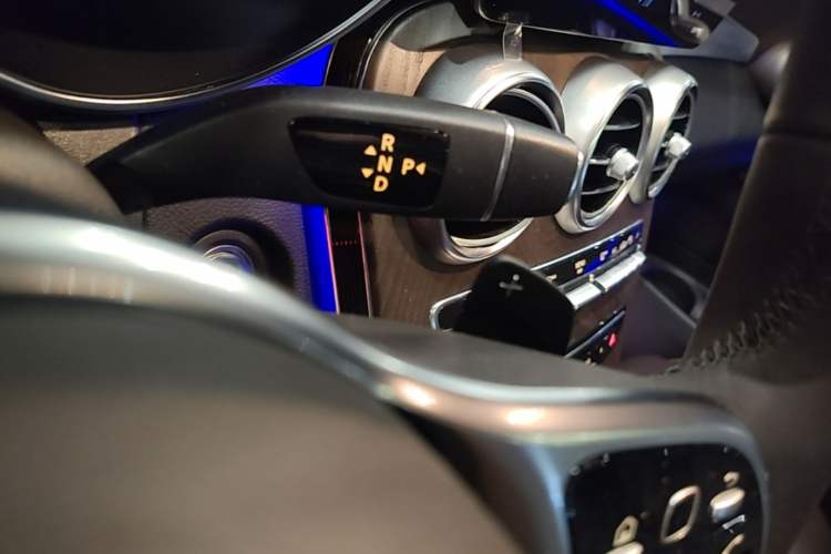 Used Mercedes-Benz GLC 2021 GLC 260 L 4MATIC Luxury Model Gear Lever