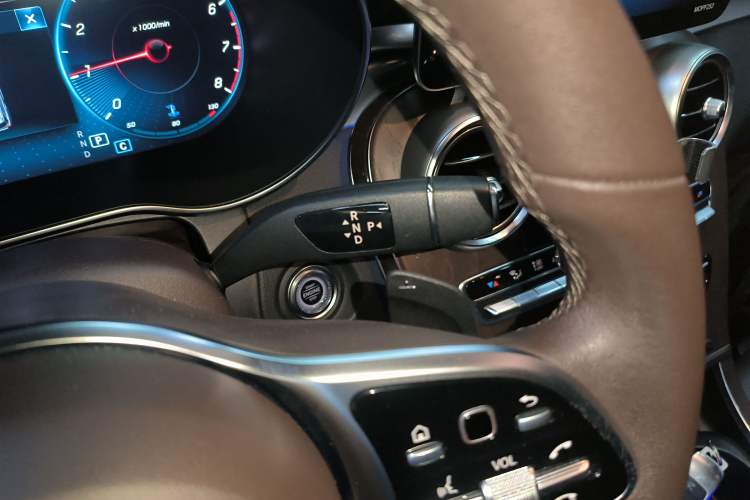 Used Mercedes-Benz GLC 2021 GLC 260 L 4MATIC Luxury Model Gear Lever