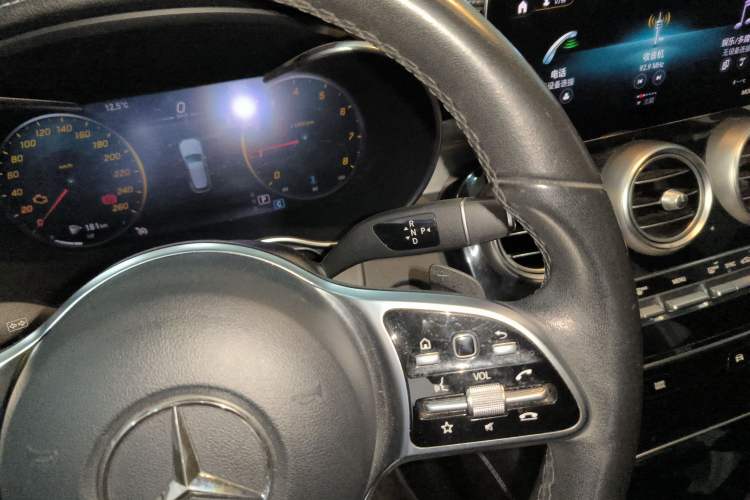 Used Mercedes-Benz GLC 2021 GLC 260 L 4MATIC Dynamic Edition Gear Lever