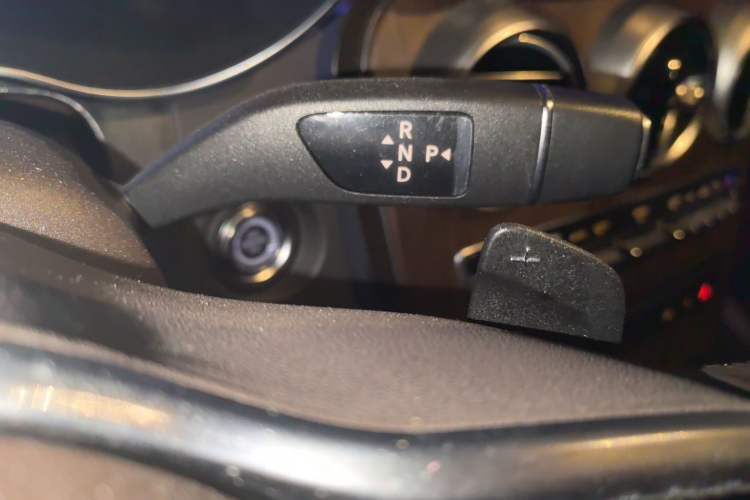 Used Mercedes-Benz GLC 2021 GLC 300 L 4MATIC Dynamic Model Gear Lever