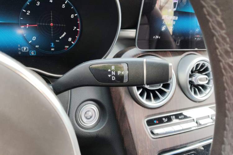 Used Mercedes-Benz GLC 2021 GLC 260 L 4MATIC Dynamic Edition Gear Lever