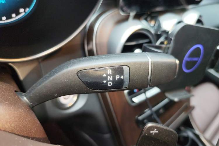 Used Mercedes-Benz GLC 2021 GLC 300 L 4MATIC Dynamic Model Gear Lever