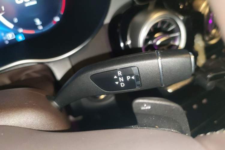 Used Mercedes-Benz GLC 2021 GLC 260 L 4MATIC Dynamic Edition Gear Lever