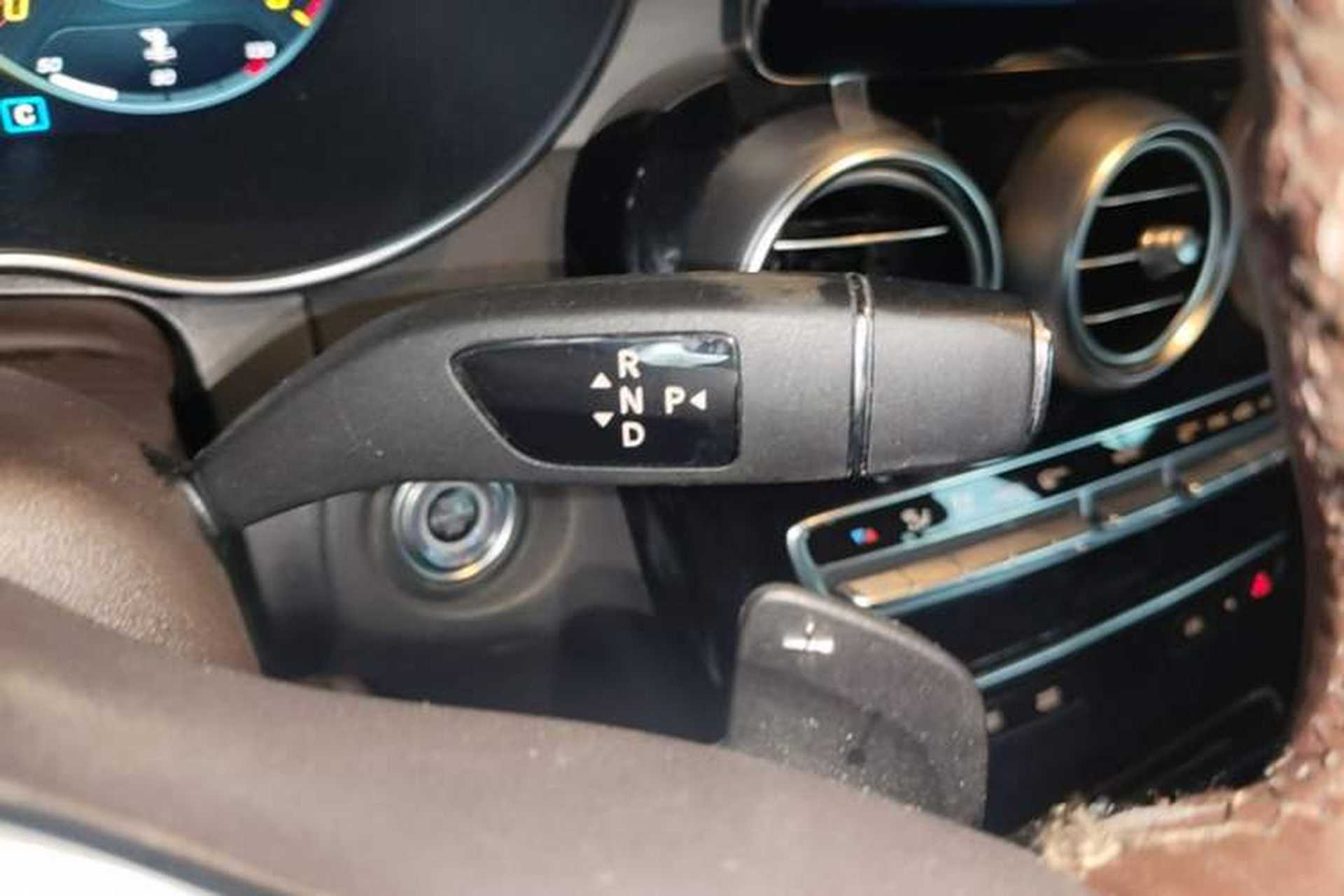 Used Mercedes-Benz GLC 2021 GLC 260 L 4MATIC Dynamic Edition Gear Lever