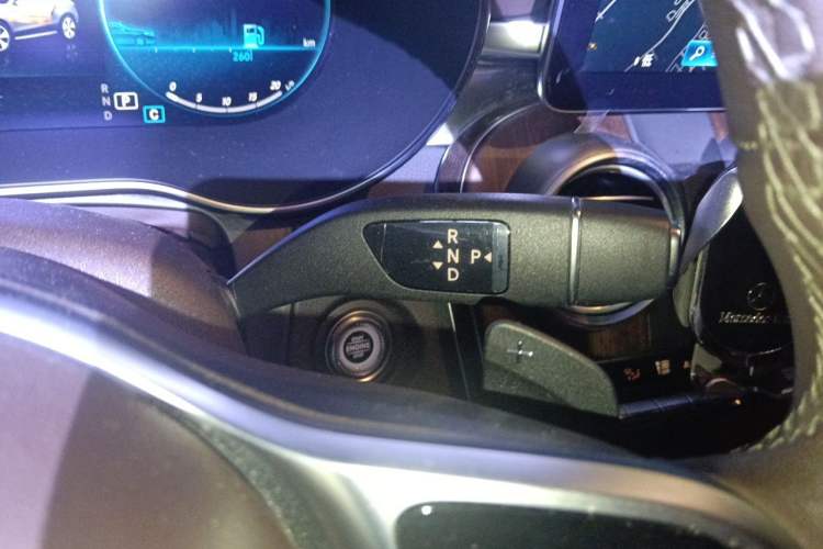 Used Mercedes-Benz GLC 2021 GLC 300 L 4MATIC Dynamic Model Gear Lever