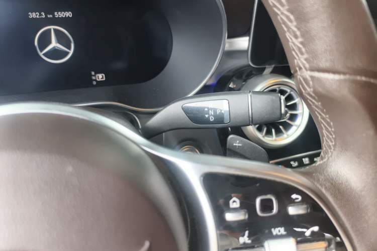 Used Mercedes-Benz GLC 2021 GLC 260 L 4MATIC Dynamic Edition Gear Lever