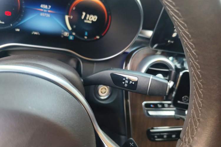 Used Mercedes-Benz GLC 2021 GLC 300 L 4MATIC Dynamic Model Gear Lever