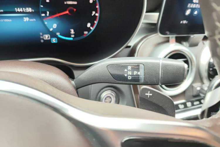 Used Mercedes-Benz GLC 2021 GLC 260 L 4MATIC Luxury Model Gear Lever