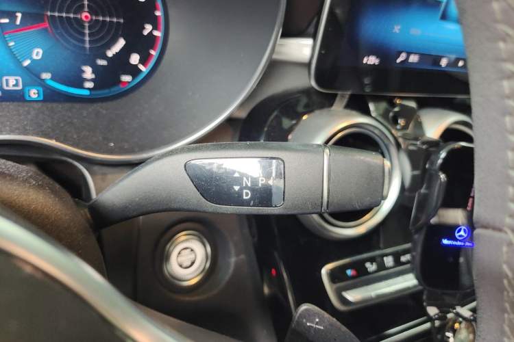 Used Mercedes-Benz GLC 2021 GLC 260 L 4MATIC Dynamic Edition Gear Lever