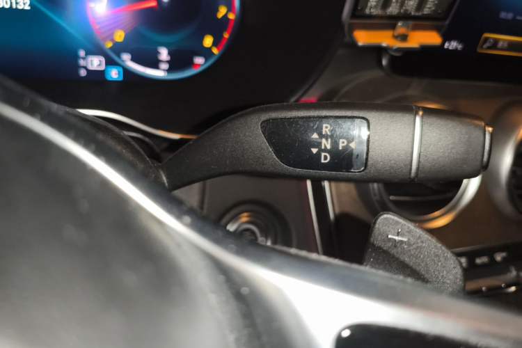 Used Mercedes-Benz GLC 2021 GLC 260 L 4MATIC Luxury Model Gear Lever
