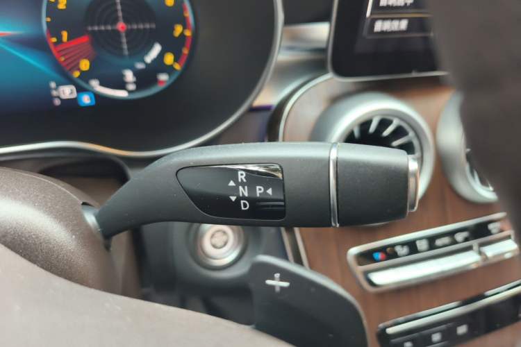 Used Mercedes-Benz GLC 2021 GLC 300 L 4MATIC Dynamic Model Gear Lever