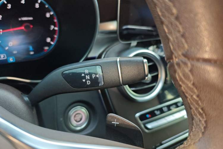 Used Mercedes-Benz GLC 2021 GLC 260 L 4MATIC Luxury Model Gear Lever