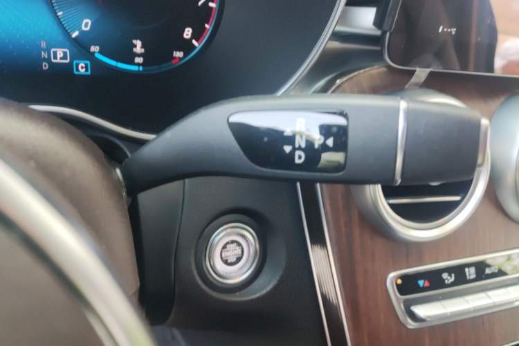 Used Mercedes-Benz GLC 2021 GLC 300 L 4MATIC Dynamic Model Gear Lever