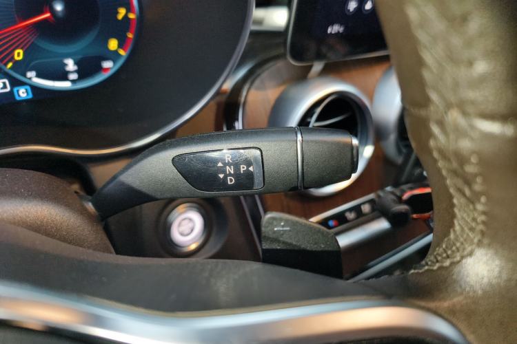Used Mercedes-Benz GLC 2021 GLC 300 L 4MATIC Dynamic Model Gear Lever